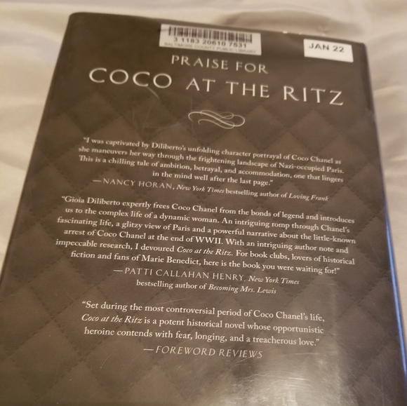 Coco at the Ritz - Picture 3 of 4
